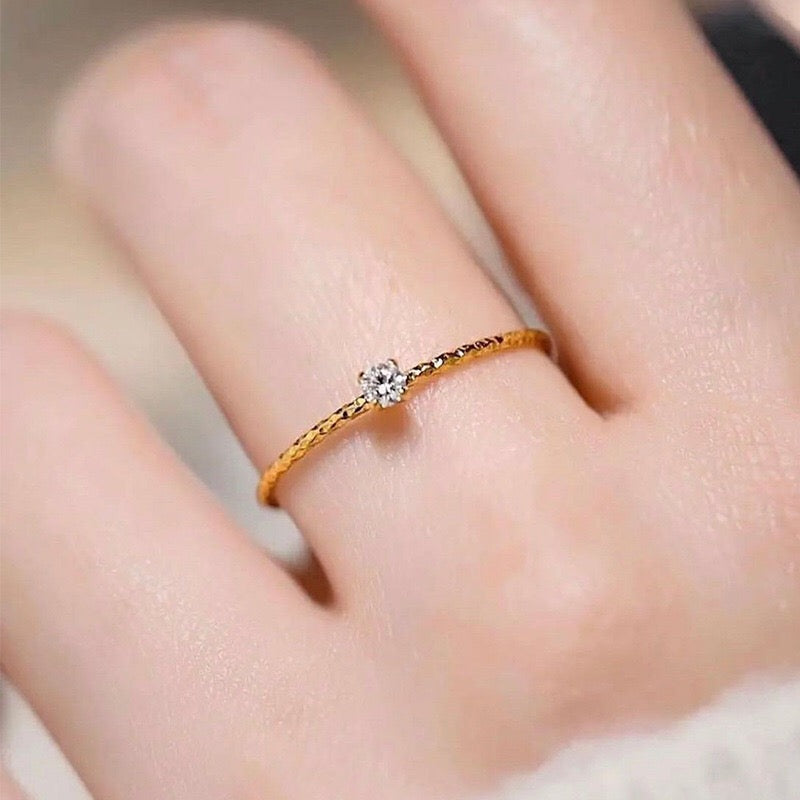Pure 18K Gold Sparkling Ultra-Thin Diamond Ring