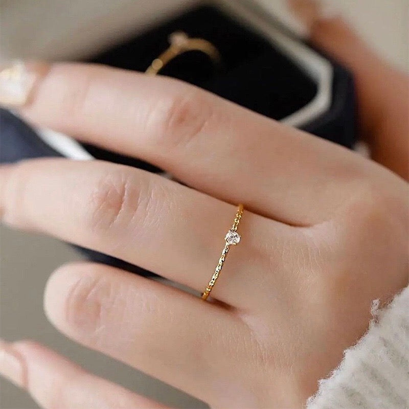 Pure 18K Gold Sparkling Ultra-Thin Diamond Ring